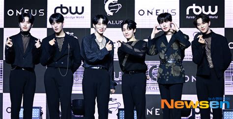 【photo】oneus、8thミニアルバム「malus」発売記念ショーケースを開催 Kstyle