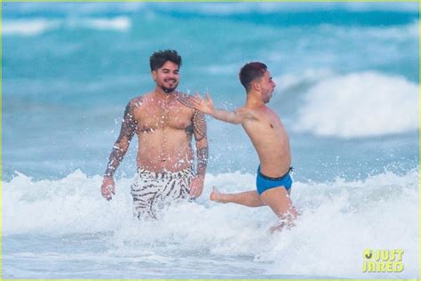 Las Fotos De Las Vacaciones De Adam Lambert Y Su Nuevo Novio En Tulum