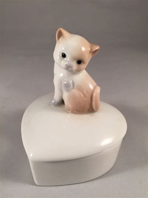 Otagiri Porcelain Kitten Cat Heart Shaped Trinket Box Japan Trinket