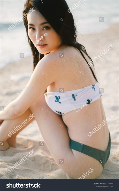 Sexy Asia Woman Green Bikini On 스톡 사진 1588152991 Shutterstock