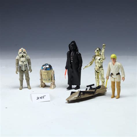 Bid Now: Vintage Star Wars figures - March 6, 0123 11:00 AM EDT