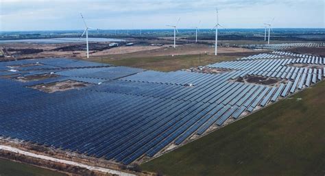 Enea kupiła farmę fotowoltaiczną o mocy 35 MW Gramwzielone pl