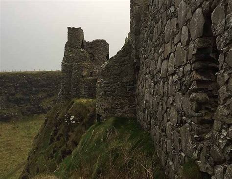 Dunluce Castle, Northern Ireland | Dutch Dutch Goose