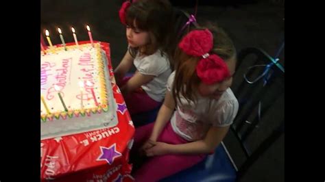 Annie And Allies Birthday Party At Chuck E Cheese Pinata And More Funny And Cute Youtube