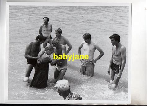 Terence Stamp Original 8x10 Photo In Underwear W Barechested Crew 1968