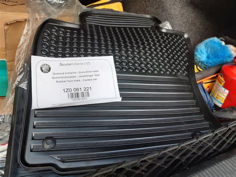 Тизер.Новые ковры. — Skoda Octavia A5 Mk2, 1,8 л, 2011 года ...