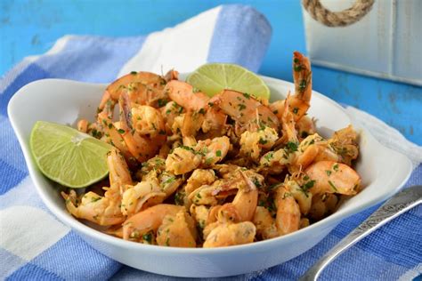 Camarones Al Mojo De Ajo Marinados En Salsa Picante Con Sal Y Azucar