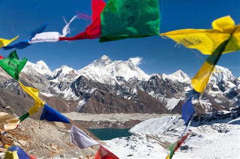 Bandeiras Da Ora O E De Neve De Annapurna Montanha De Himalaya Nepal