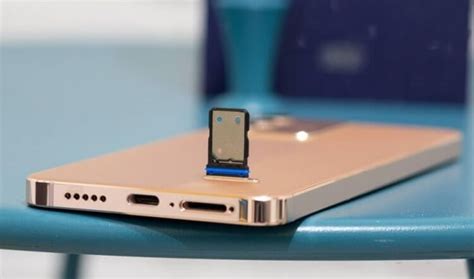 Как правильно вставить SIM-карту в телефон - AndroidInsider.ru