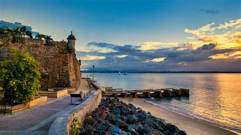 El Morro, Paseo de la Princesa, Old San Juan gate, Puerto Rico ...