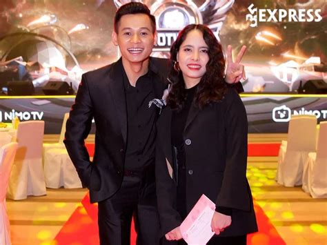 Mixi Team Mixi Page And The Hottest Couples In The Vietnamese Game Village Hot Kols Life