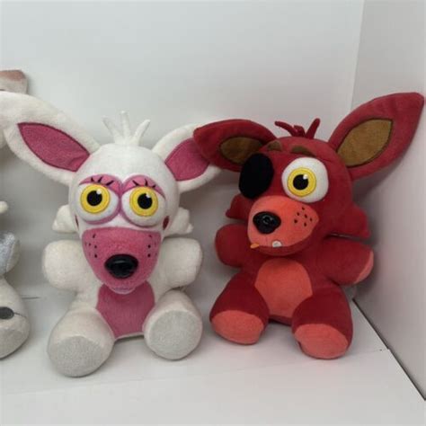 Five Nights At Freddys Fnaf Plush Lot Of 4 Foxy Plushes White And Red