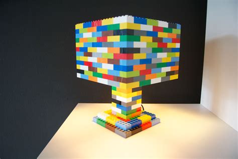Farbenfröhliche Lego-Lampe von Lesign // colorful handmade Lego lamps ...