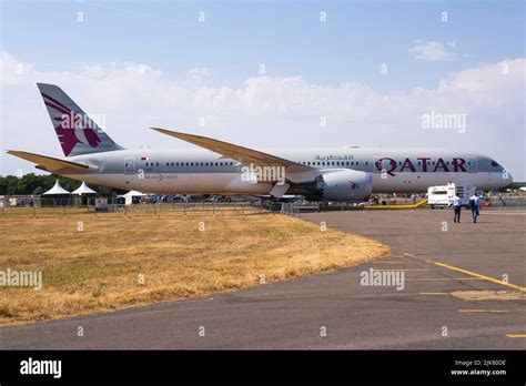 Qatar Airways Boeing 787 Dreamliner Airliner Jet Plane A7 BHF On