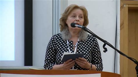Magda Vášáryová - YouTube