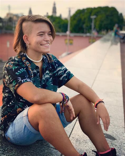 Lesbian Haircut Headshave And Bald Fetish Blog