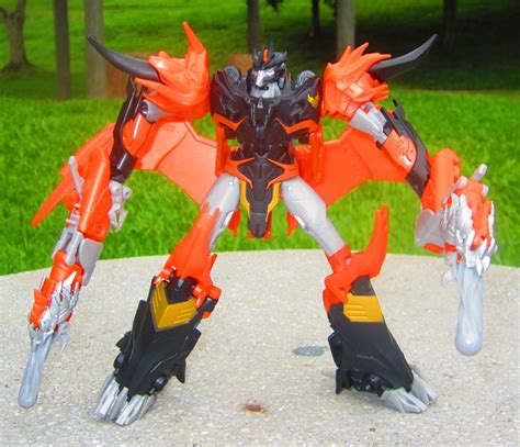 Transformers And Other: Transformers Prime Voyager Predaking (Leader of ...