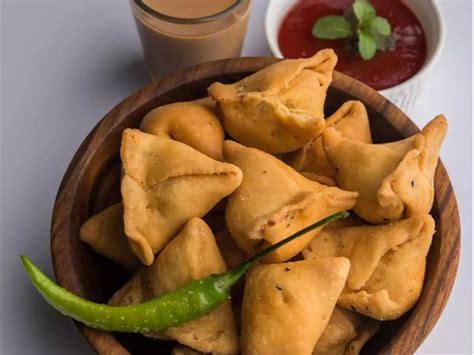 Maggi Samosa Recipe In Hindi Maggi Samosa Banane Ki Vidhi Maggi Samosa Recipe How To Make