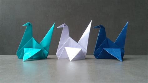 Como hacer un CISNE de papel How to make a paper swan Fácil y