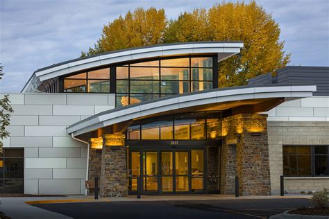 Community Medical Center Oncology Center - OZ Architects