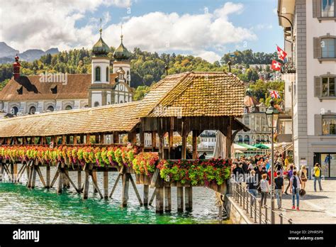 Historische Kapellbr Cke Ein Wahrzeichen Der Stadt Luzern Am