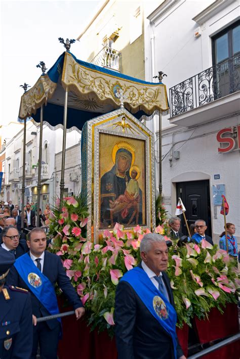 Messaggio dellArcivescovo alla Città di Manfredonia Festa di Maria SS