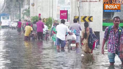 Rain Update In Tamil Nadu Rain Wreaks Havoc In Tamil Nadu Roads