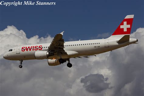 HB IJH LHR 28 7 18 Swiss International Air Lines A320 214 Flickr