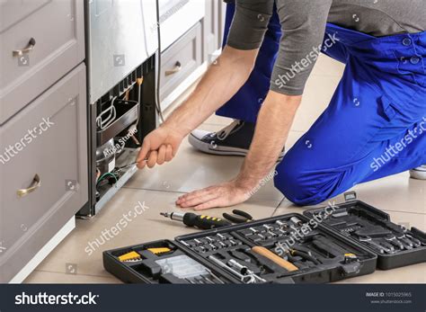 2,445 Fridge Maintenance Images, Stock Photos & Vectors | Shutterstock