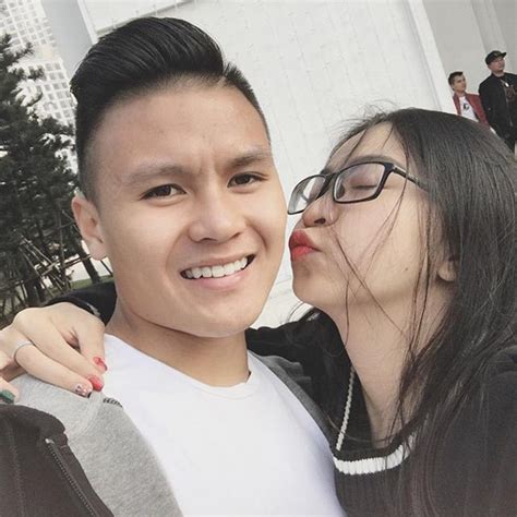 Điểm mặt dàn hot girl cả năm yêu đương nhộn nhịp nhưng Tết đến Xuân về vẫn một mình như ai