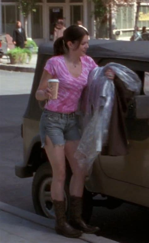 Pin On Lorelai Gilmore Outfits