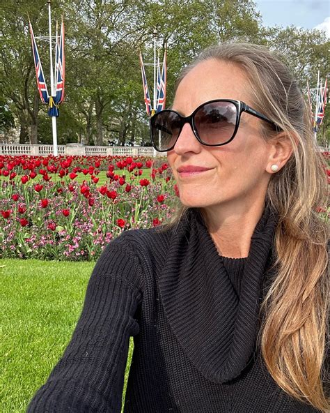 London Layover 🇬🇧🇬🇧 Hyde... - HellaCougar / Patsy Mennuti | Facebook