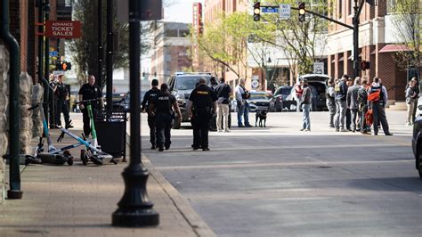 Louisville Bank Shooting: Gunman Kills 5 Co-Workers on Livestream