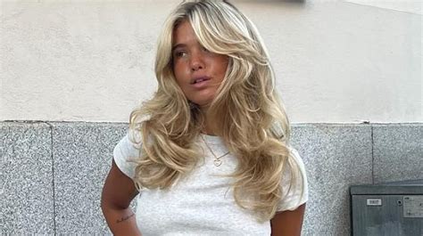 Catch Everyones Eye With A Butterfly Cut For Long Hair Top Tips And