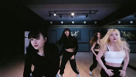 Craxy Poison Rose Dance Practice Moving Ver Video Dailymotion