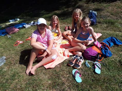 Toller Schwimmtag Im Juli Mit Der Ganzen Grundschule Grundschule Und