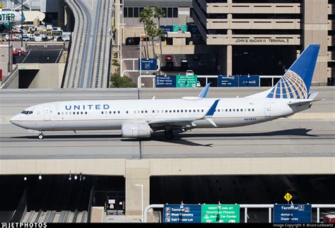 N Boeing Er United Airlines Bruce Leibowitz Jetphotos