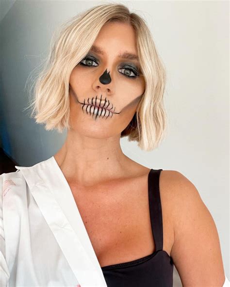 Easy Skeleton Makeup