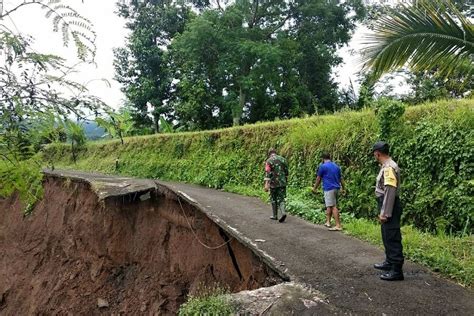 Longsor Di Jatiluwih BALIPOST