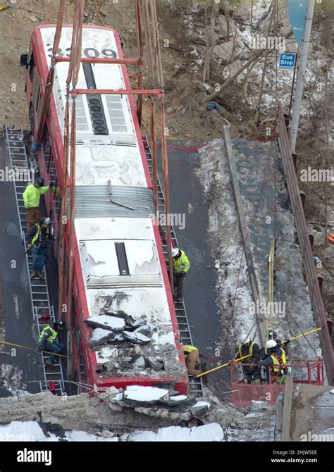 Pittsburgh Bridge Collapse 2022 Hi Res Stock Photography And Images Alamy