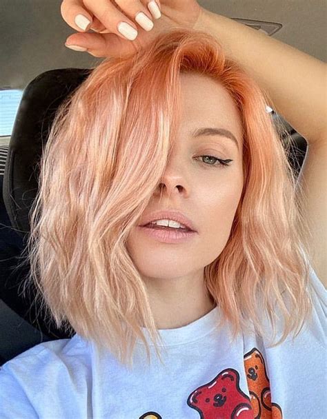 Eye Catching Peachy Lob Haircuts In 2020 Peach Hair Peach Hair Colors Hair Styles