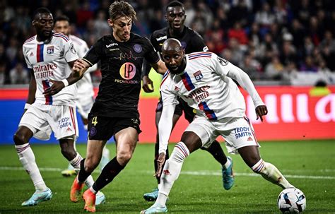 Ol Toulouse Fc Lyon Na Pas Tenu La Distance Bosz Peut Se Faire Du