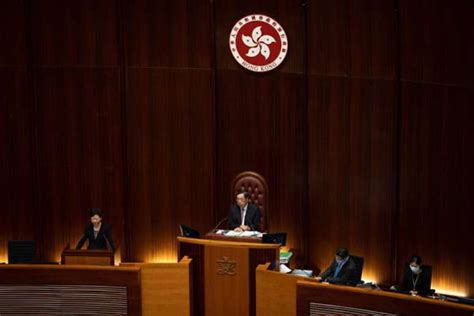 Parlamento De Hong Kong Aprova Reforma Do Sistema Eleitoral