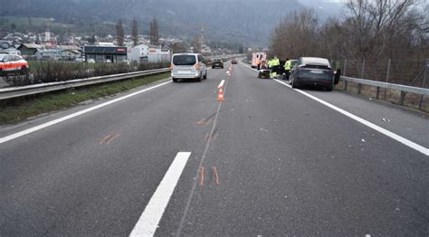 Zizers Gr Heftiger Unfall Zwischen F Nf Autos Auf A