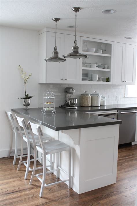 20+ Grey Quartz Kitchen Countertops