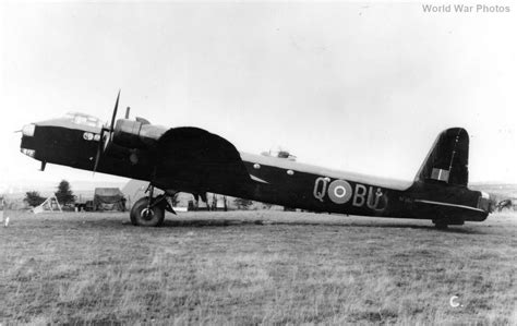 Stirling Iii Bf382 Bu Q Of No 214 Squadron Raf World War Photos