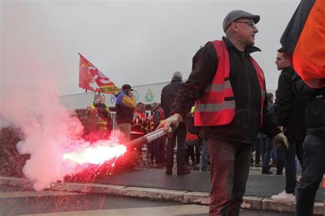 Giornata Di Scioperi E Manifestazioni In Francia