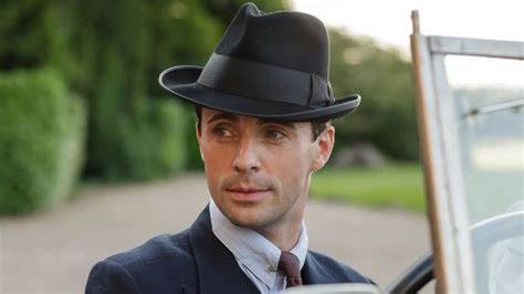 The Crown Ficha A Matthew Goode Para La Segunda Temporada