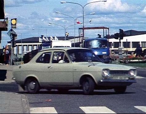 IMCDb org 1969 Ford Escort MkI in Vi hade i alla fall tur med vädret