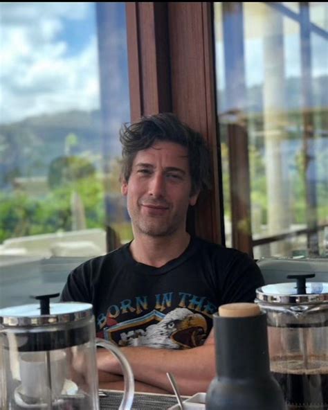 David Muir Sports Tousled Sun Kissed Vacation Look In Photos With